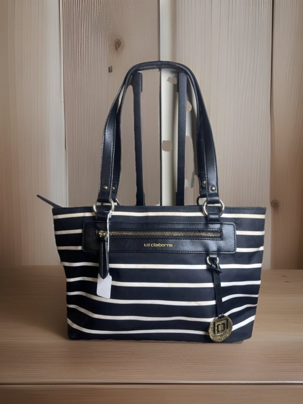 Vintage LIZ CLAIBORNE TOP ZIP BLACK AND WHITE STRIPED SHOULDER HANDBAG